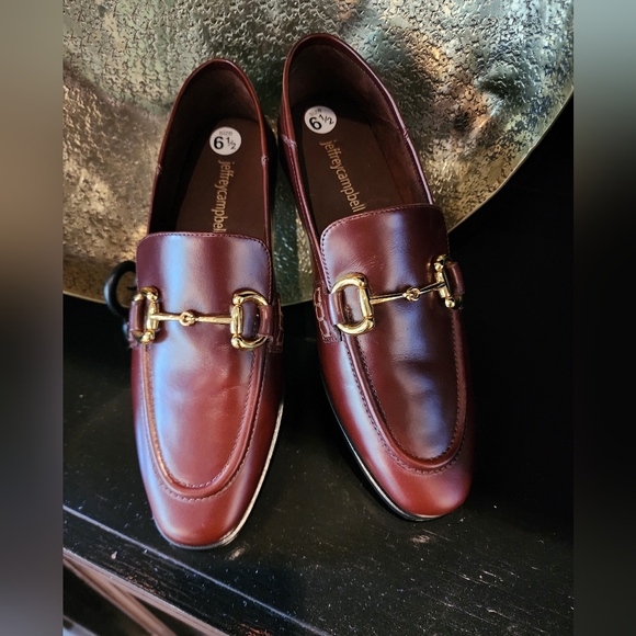 Brand New-Classic Rich Brown Loafers w/ Gold Riding Buckles!!🤠⭐️🤠 - Picture 2 of 10